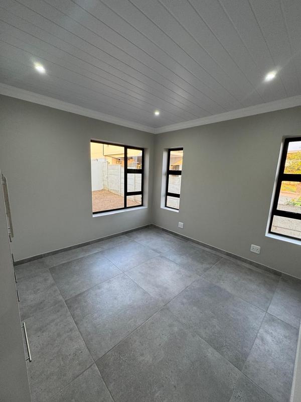 3 Bedroom Property for Sale in Dana Bay Western Cape